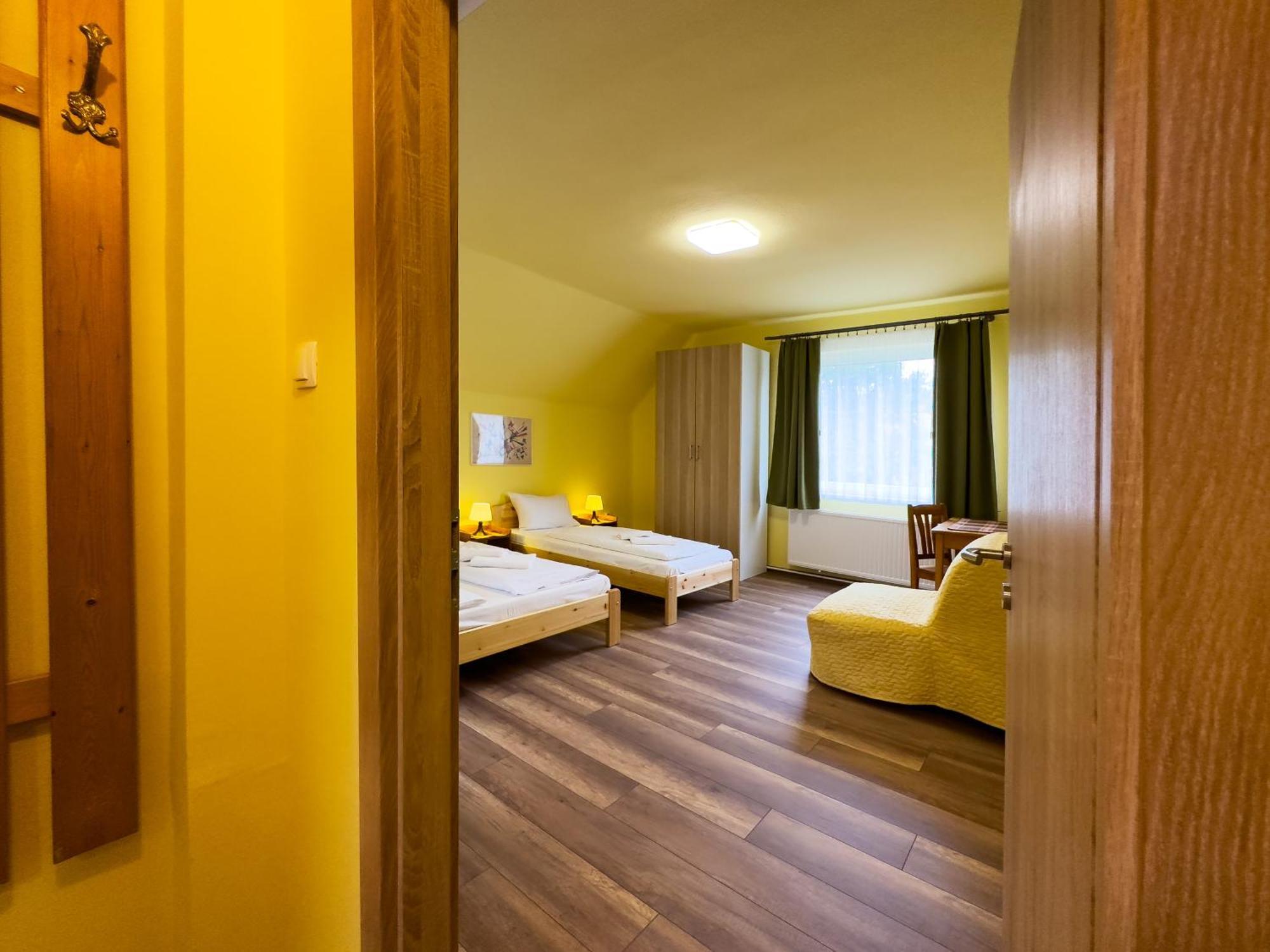 Írisz Panzió Hotel Budapeste Exterior foto