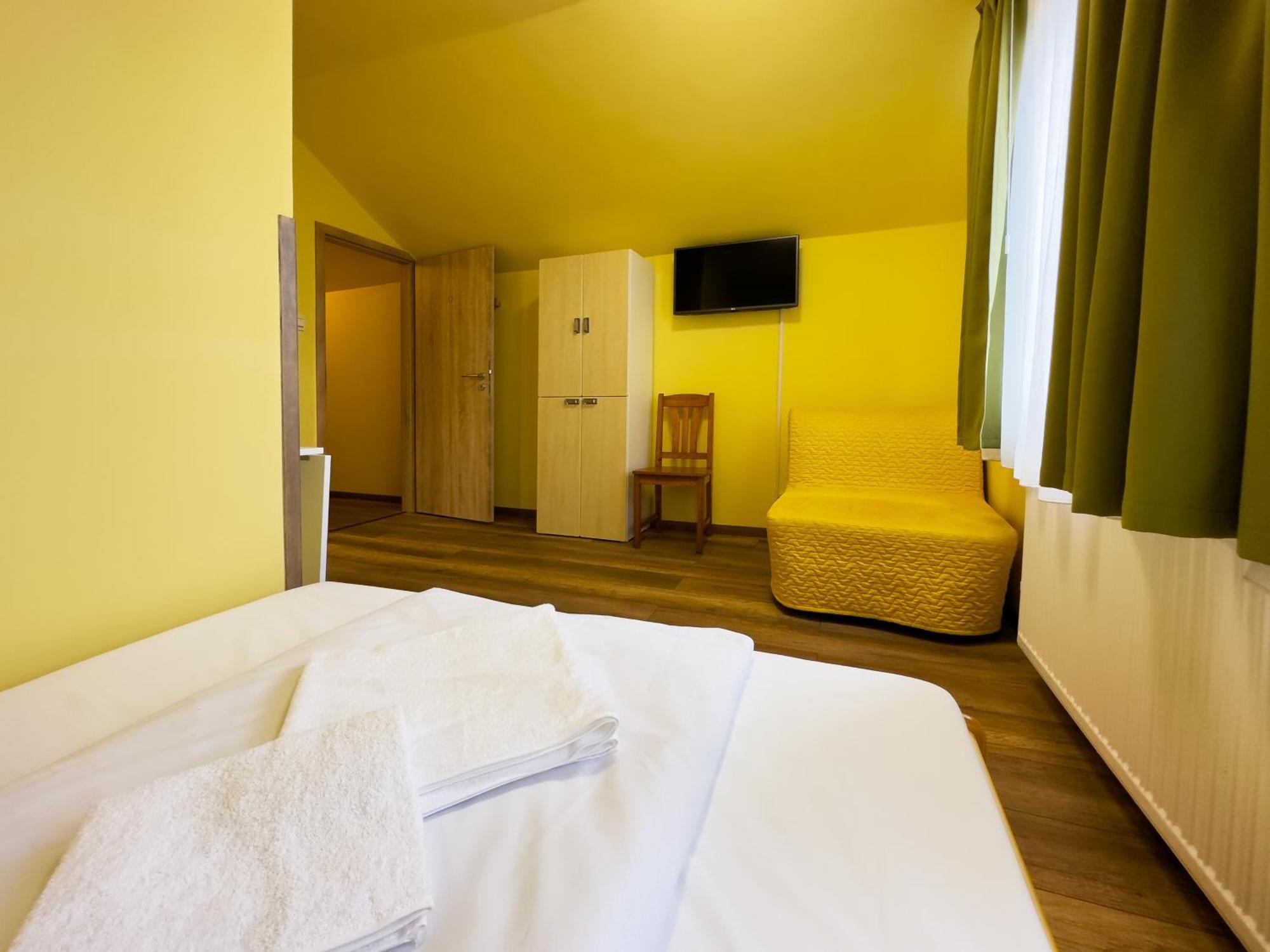 Írisz Panzió Hotel Budapeste Exterior foto